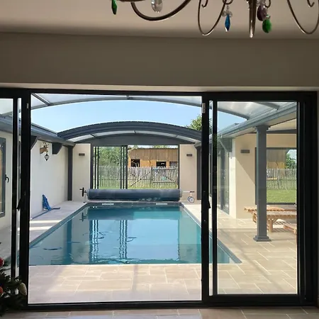 3s For 8 People Indoor-outdoor Pool, Sauna And Farm Nyaraló